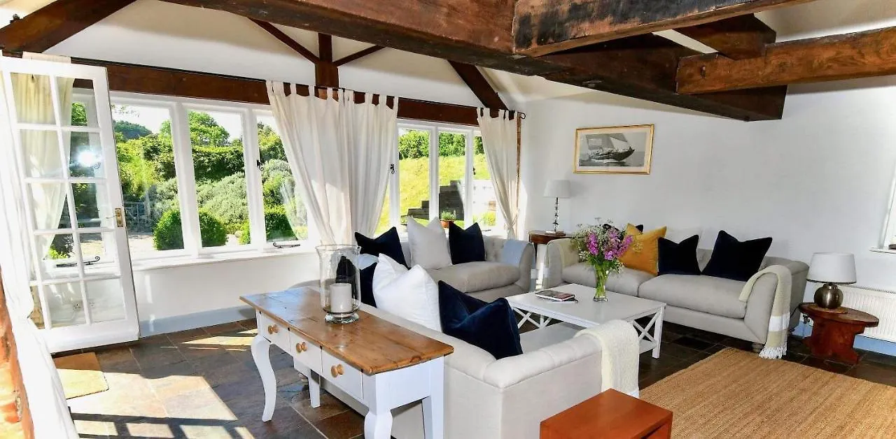 Holiday home Elliotts Barns - With Hot Tubs, Close To Coast Venn Ottery