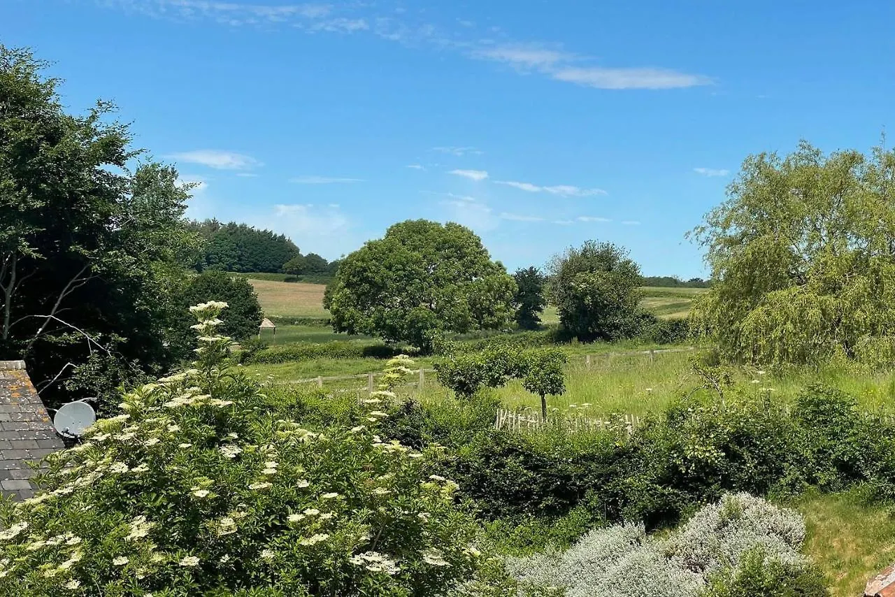 Holiday home Elliotts Barns - With Hot Tubs, Close To Coast Venn Ottery United Kingdom
